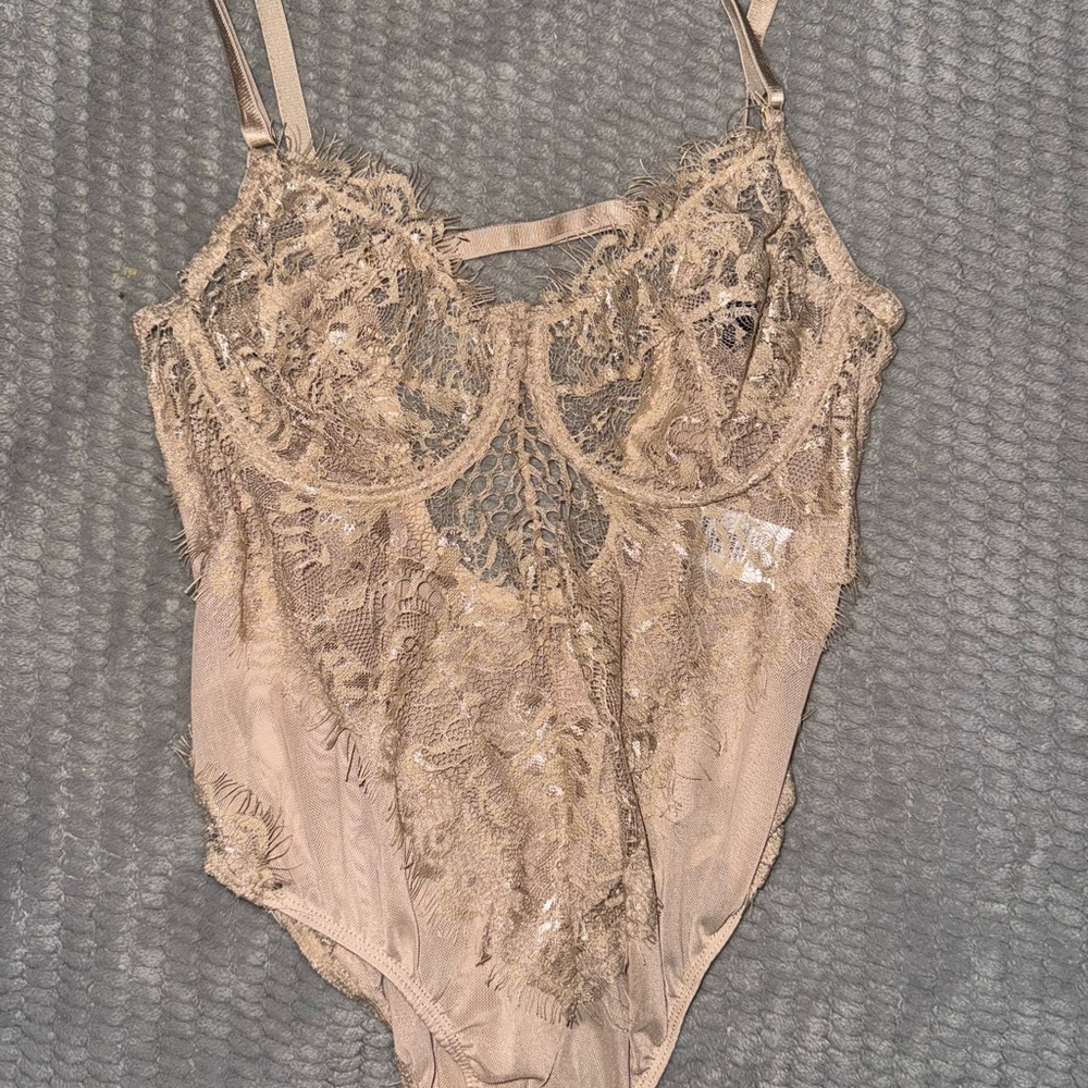 Lace Bodysuit in Tan